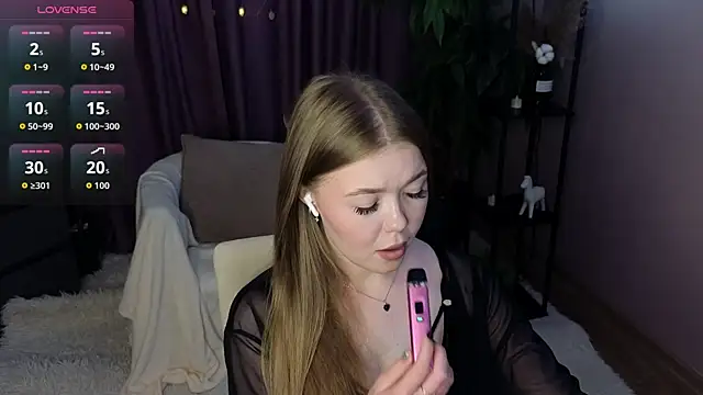 แชท XXX สดของ BlondeLina