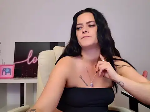 Show modela NicolSparkleX na web-kameri