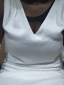 Millie246 Chat XXX in diretta