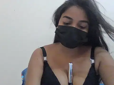 Little_toy_girl's Webcam Show