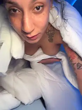 Chat XXX en directo de FerrariFrench