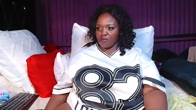 Bustyboobs02xx's Live XXX Chat