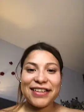 3littles Adlı Modelin Canlı XXX Sohbeti