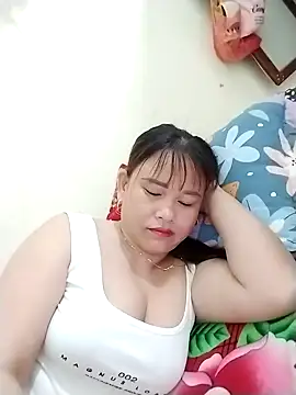 Moubie1's Live XXX Chat