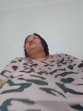 nancy111 লাইভ XXX চ্যাট