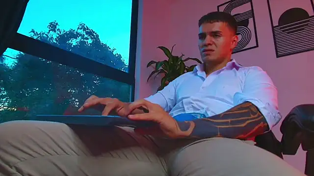 ALPHA_DOMINUS_のライブXXXチャット