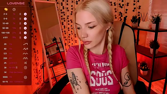 Chat XXX en directo de AnyaTaylor_