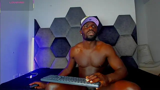 Latrellx7 Pertunjukan Webcam