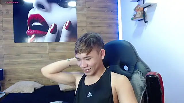 nathanclay 即時 XXX 聊天