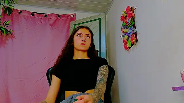 scarlet-jonesx 现场XXX聊天