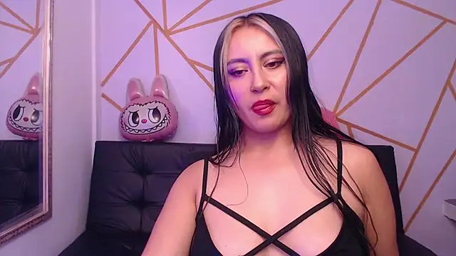 skarlet_dicapri18's Live XXX Chat