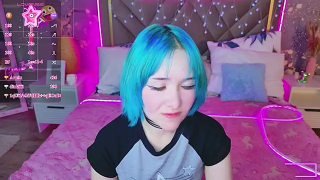 Ketrin_Jones élő XXX-chatje