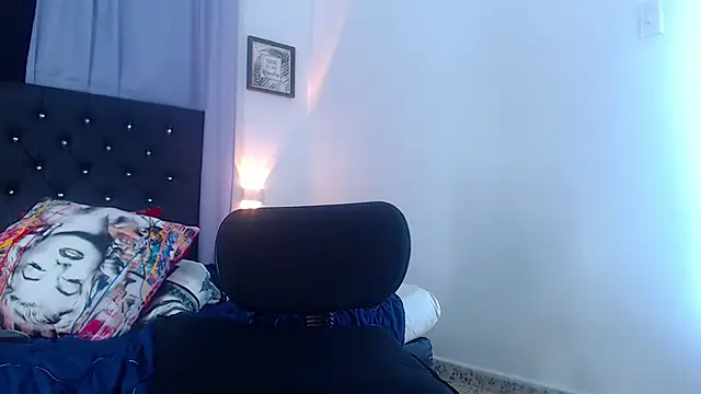 Skarleth_Bell webkamerás műsora