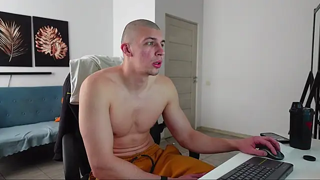 XXX chat uživo modela Ryan_Dozer
