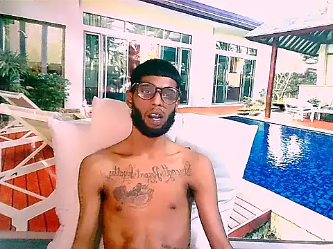 عرض كام CharmingIndian1