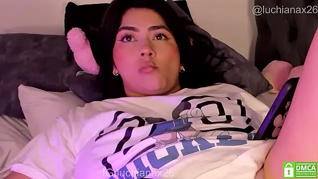 Онлайн чат XXX lucy26_