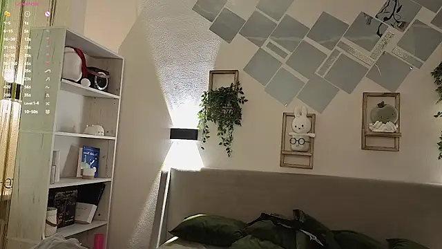 EvaSolisv's Live XXX Chat