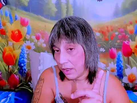 indianroxy Adlı Modelin Canlı XXX Sohbeti