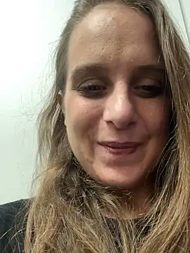 Chantalee 在線直播表演