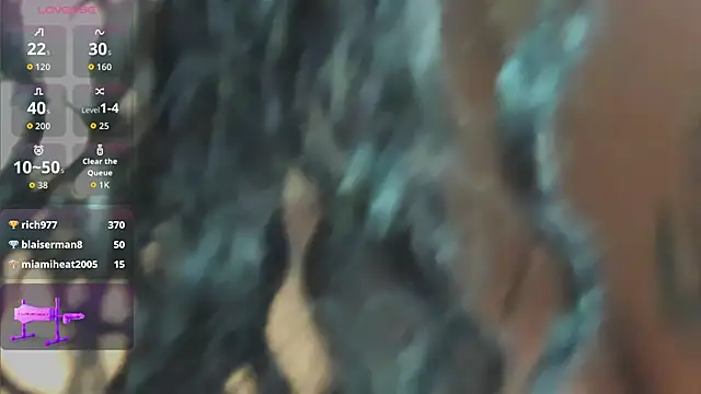 Sierra_Quinn's Webcam Show