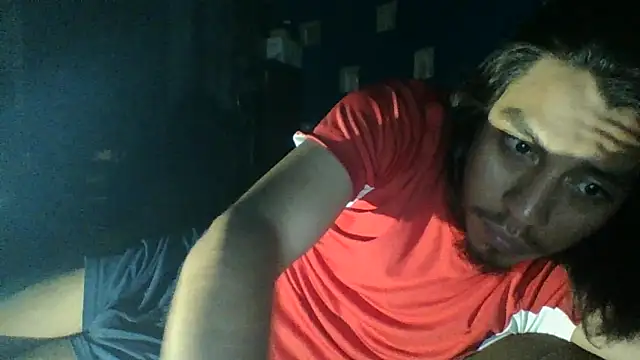 AlexAlejandro13 即時 XXX 聊天