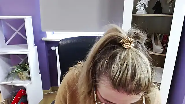 Chat XXX en directo de Zoey_Erotic