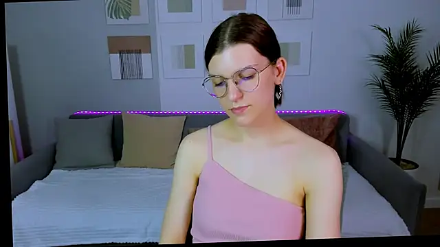 AnnaThorne's Live XXX Chat