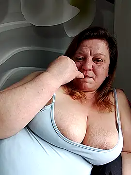 jusichka 现场XXX聊天