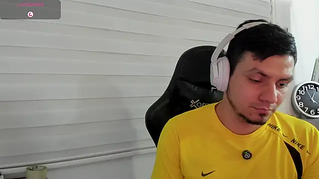 Rick_Adams: διαδικτυακό σόου στην κάμερα