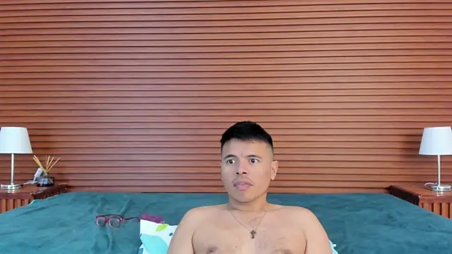 دردشة DeepandCurvy الجنسية المباشرة