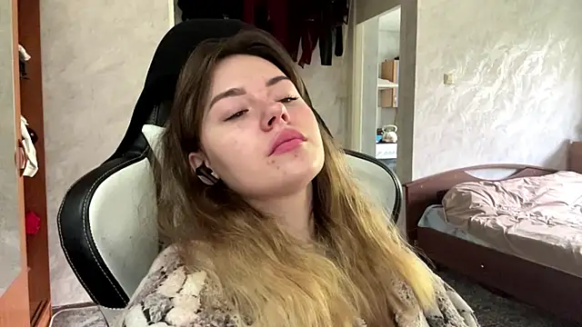 LeslySerna Webcamshow