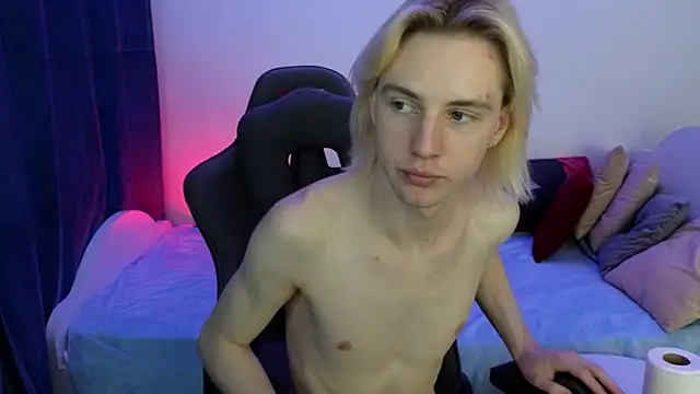 Show modela lucidangelok1 na web-kameri