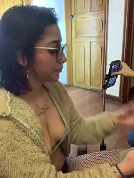 LilithMonette: απευθείας συνομιλία ΧΧΧ