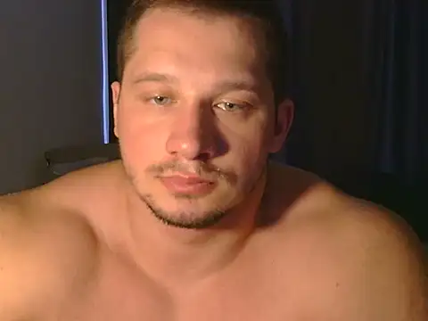 Show modela LionEdwin na web-kameri