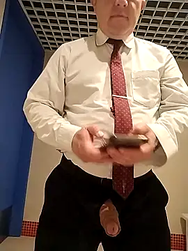 BigCristh79's Live XXX Chat