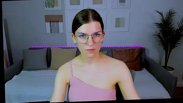 AnnaThorne's Live XXX Chat