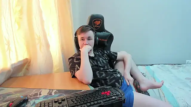 iliaskrisloveのライブXXXチャット