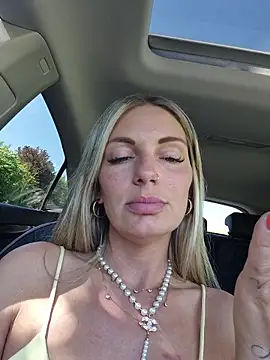 Czat XXX na żywo – Ly_die