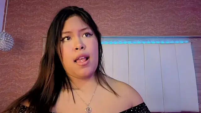 KerlenTeen live XXX chat