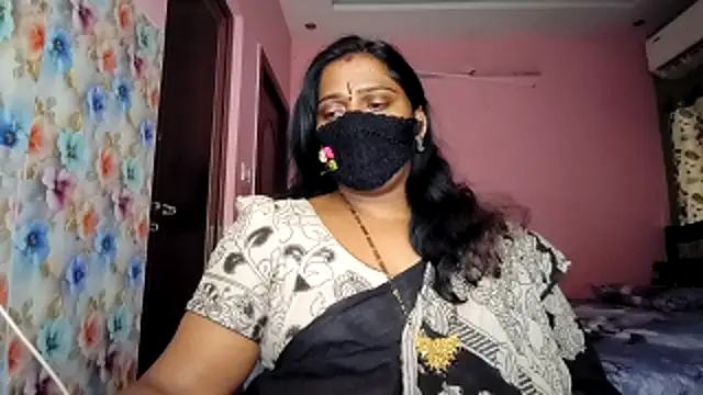 telugu_ammuu Webcam show