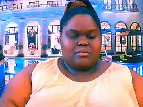 EbonyHotBuns Adlı Modelin Canlı XXX Sohbeti