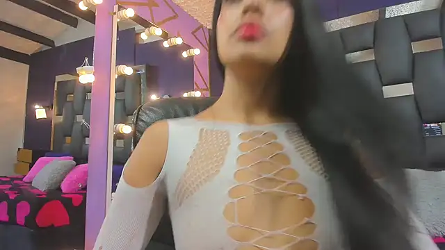 EMYCLARK01 라이브 XXX 채팅