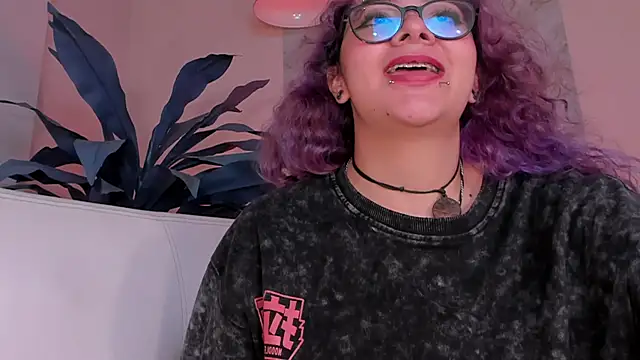 XXX chat uživo modela LoiseHarper