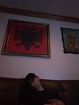 Pokazy przed kamerką – hailzeffn