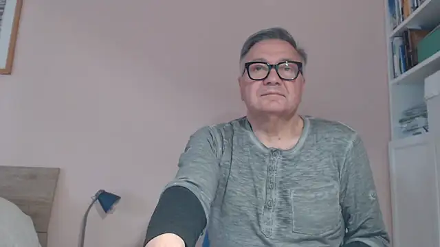 YOU6me Live XXX-chat