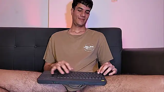 Pokazy przed kamerką – Derek_stud_