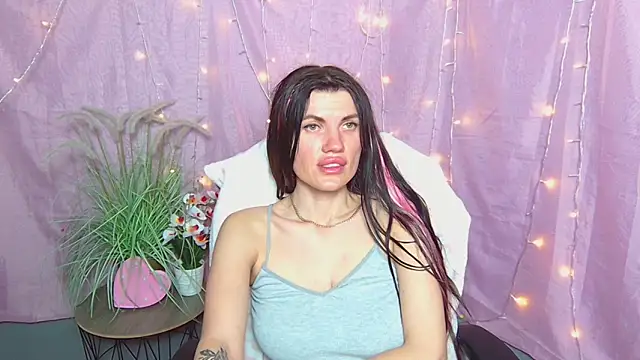 MilaLoona 라이브 XXX 채팅