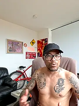 Czat XXX na żywo – Mr_Graffitimile