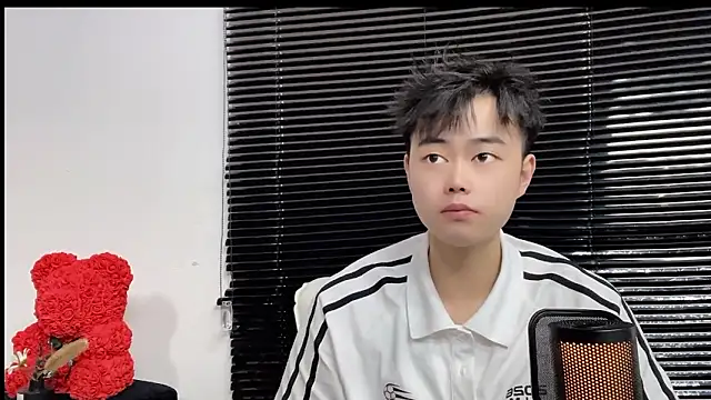 GUCCI-BOY1314 在線直播表演