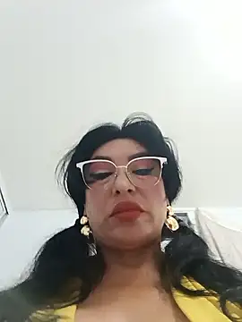 katysquirtdirty webcam show